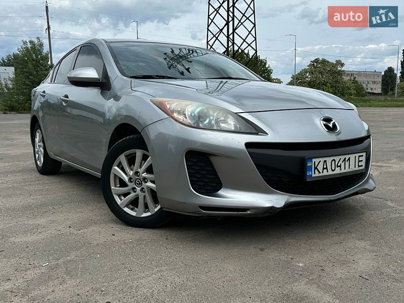 Седан Mazda 3 2013 в Киеве