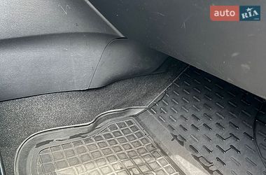 Седан Mazda 3 2013 в Киеве