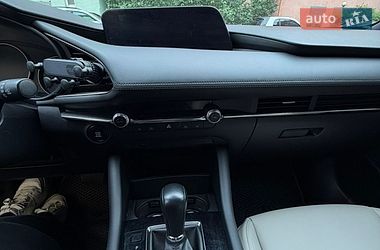 Хетчбек Mazda 3 2019 в Києві фото 12 Хетчбек Mazda 3 2019 в Києві