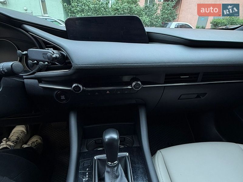 Хетчбек Mazda 3 2019 в Києві фото 12 Хетчбек Mazda 3 2019 в Києві