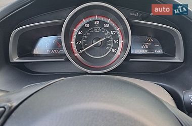 Седан Mazda 3 2014 в Вишневом
