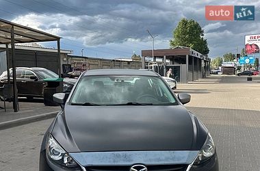 Седан Mazda 3 2014 в Вишневом