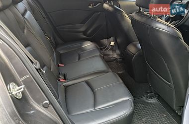 Хетчбек Mazda 3 2018 в Ужгороді