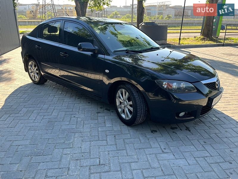 Седан Mazda 3 2007 в Запорожье