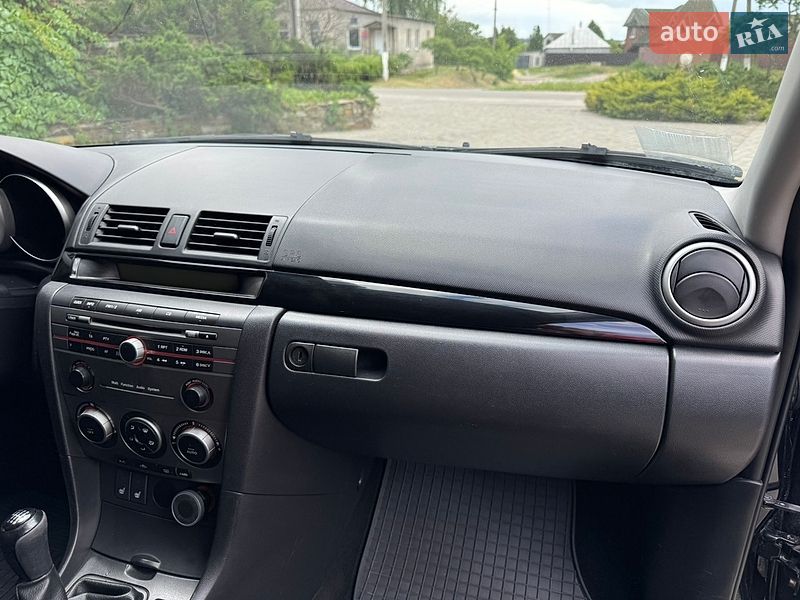 Хэтчбек Mazda 3 2007 в Харькове