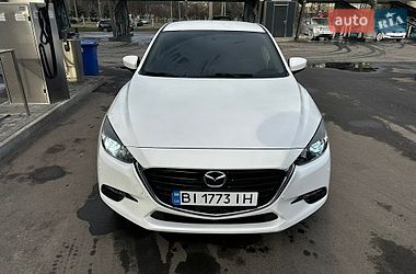 Седан Mazda 3 2017 в Полтаве
