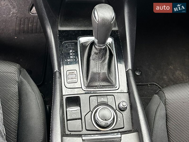 Седан Mazda 3 2017 в Полтаве