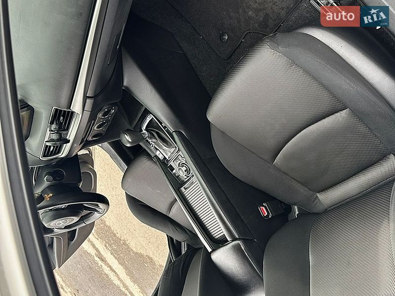 Седан Mazda 3 2017 в Полтаве