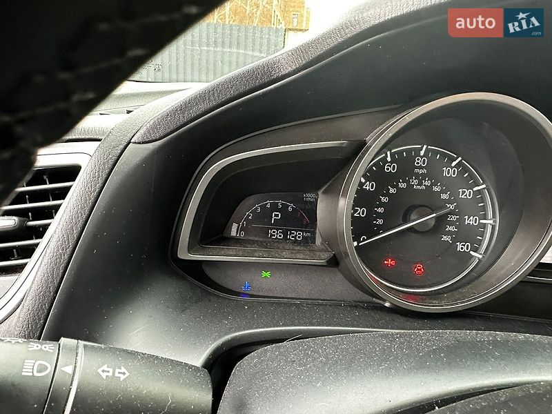 Седан Mazda 3 2017 в Полтаве