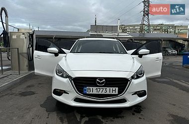 Седан Mazda 3 2017 в Полтаве