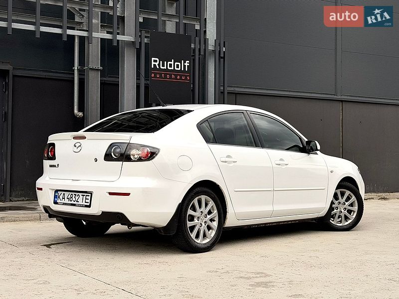 Седан Mazda 3 2009 в Києві