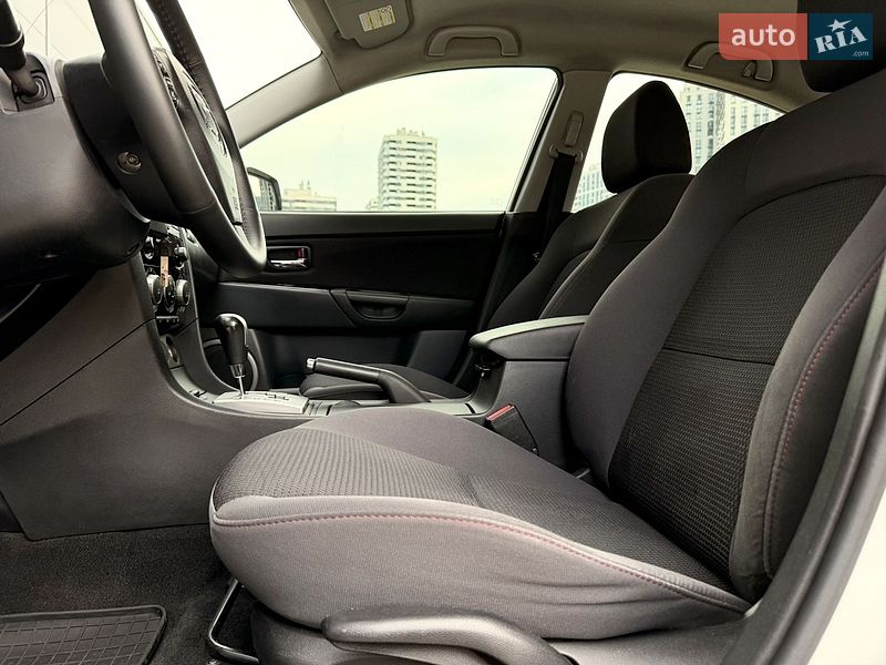 Седан Mazda 3 2009 в Києві