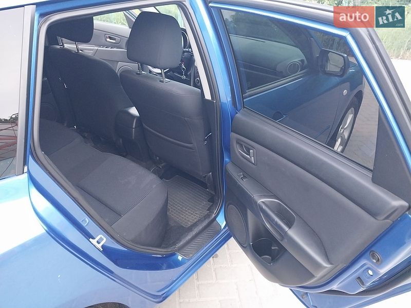 Хетчбек Mazda 3 2005 в Житомирі