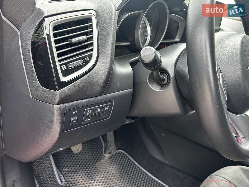 Седан Mazda 3 2016 в Запорожье