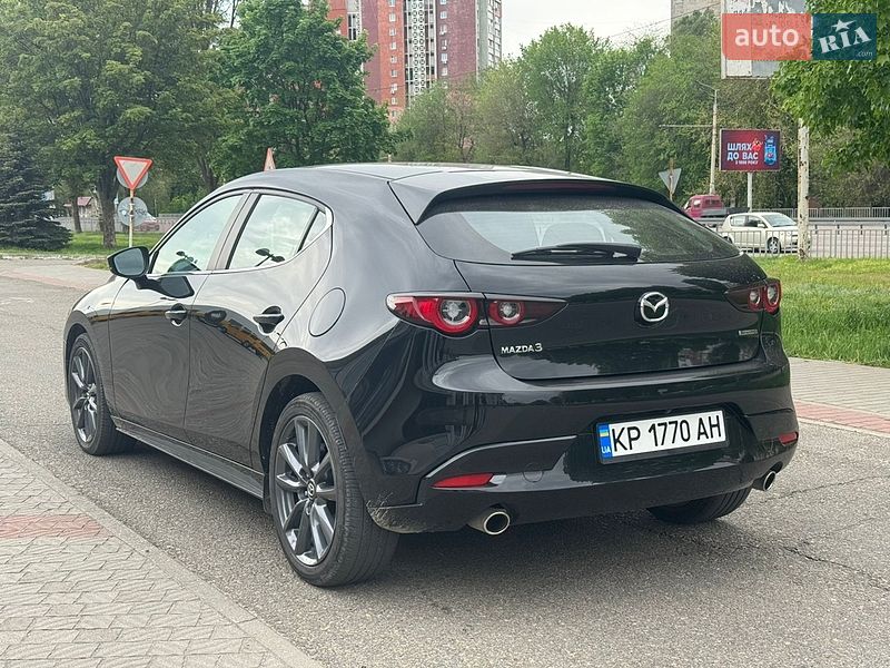 Хетчбек Mazda 3 2024 в Дніпрі