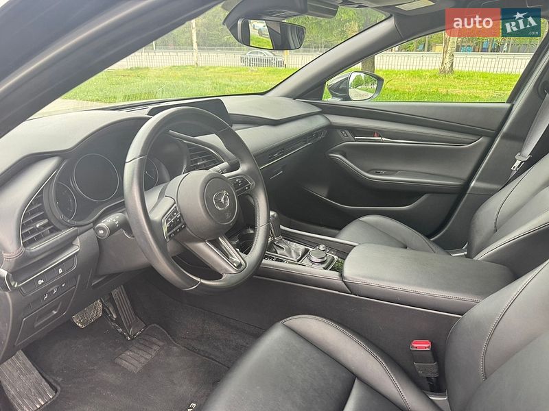 Хетчбек Mazda 3 2024 в Дніпрі