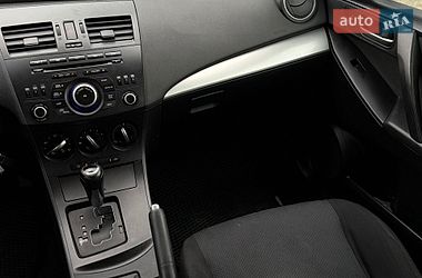 Хетчбек Mazda 3 2012 в Чернівцях фото 15 Хетчбек Mazda 3 2012 в Чернівцях