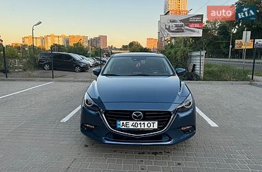 Хэтчбек Mazda 3 2017 в Днепре