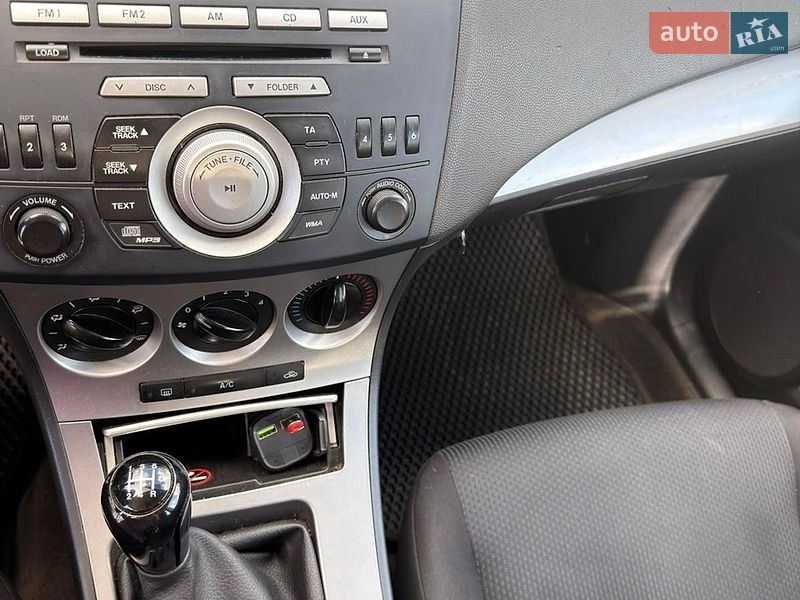 Хэтчбек Mazda 3 2010 в Кривом Роге фото 8 Хэтчбек Mazda 3 2010 в Кривом Роге