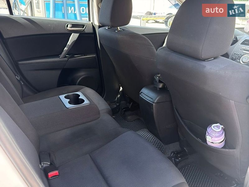 Хэтчбек Mazda 3 2010 в Кривом Роге фото 9 Хэтчбек Mazda 3 2010 в Кривом Роге