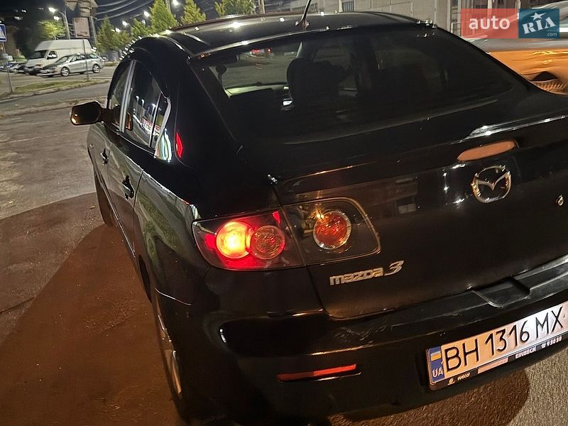 Седан Mazda 3 2007 в Тростянці