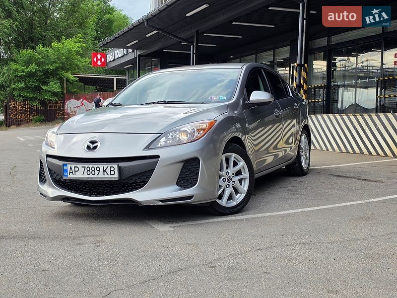Седан Mazda 3 2011 в Запоріжжі