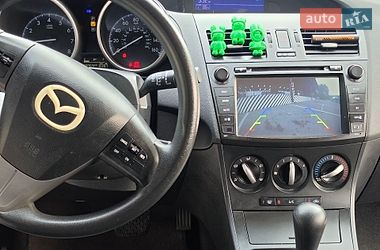Седан Mazda 3 2011 в Запоріжжі