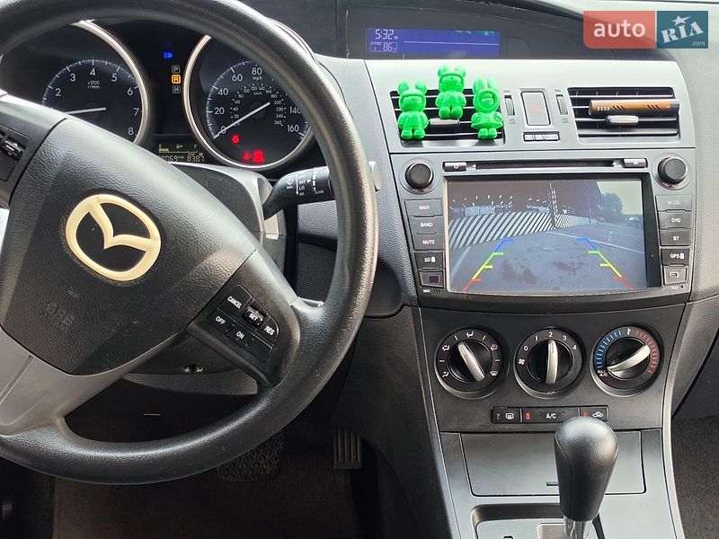 Седан Mazda 3 2011 в Запоріжжі