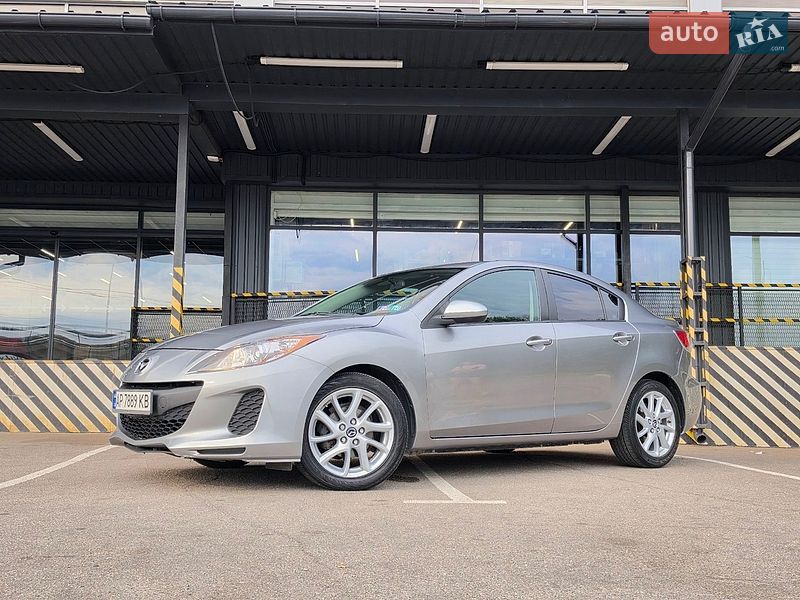 Седан Mazda 3 2011 в Запоріжжі