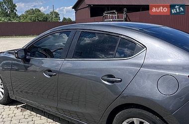 Седан Mazda 3 2014 в Перегинском