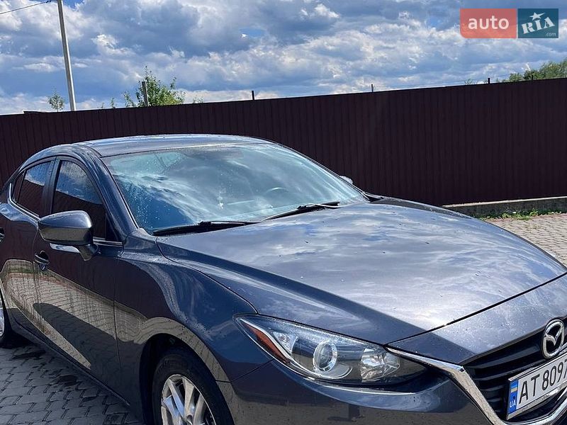 Седан Mazda 3 2014 в Перегинском