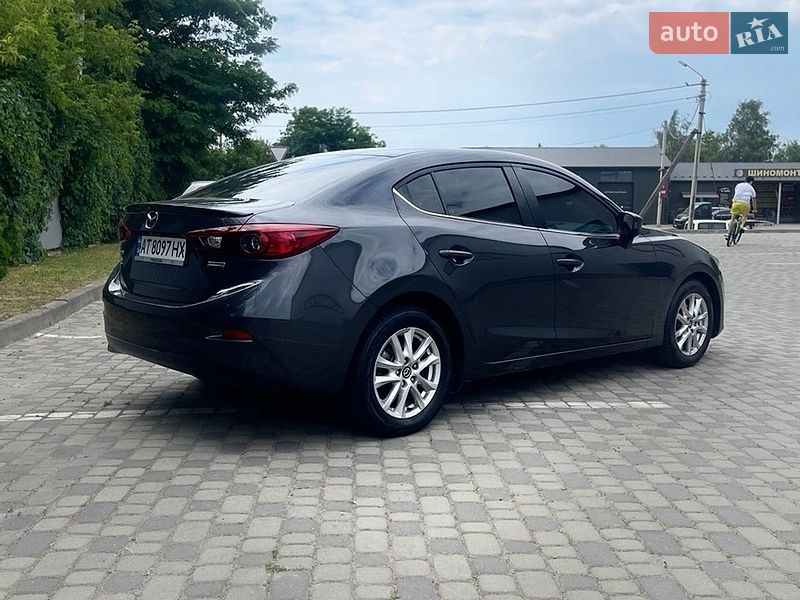 Седан Mazda 3 2014 в Перегинском