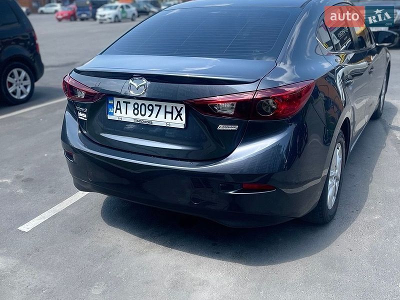 Седан Mazda 3 2014 в Перегинском