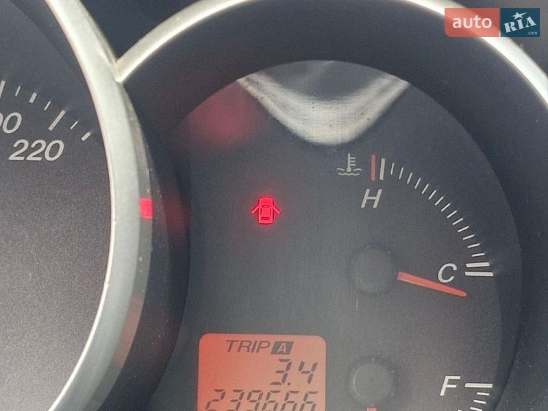 Хетчбек Mazda 3 2005 в Києві фото 9 Хетчбек Mazda 3 2005 в Києві
