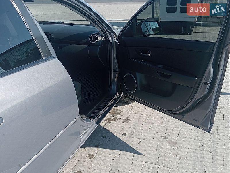 Хетчбек Mazda 3 2006 в Львові