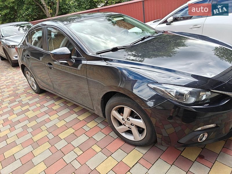 Седан Mazda 3 2014 в Луцьку
