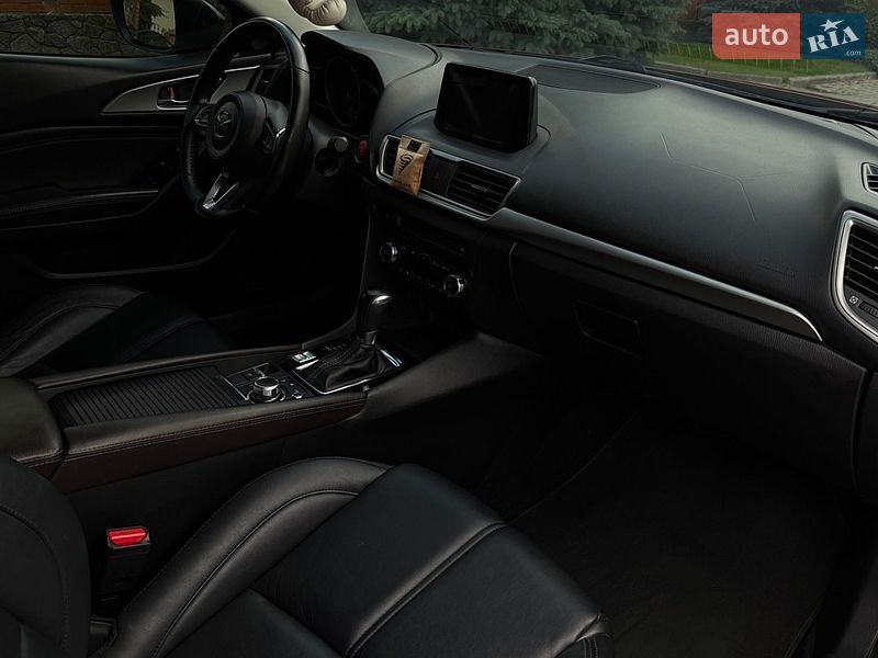 Седан Mazda 3 2017 в Белой Церкви