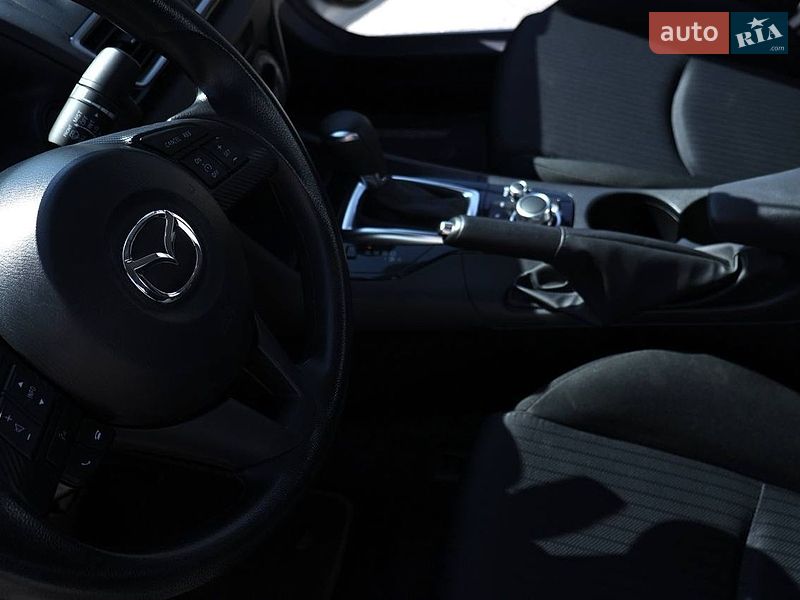 Седан Mazda 3 2016 в Днепре