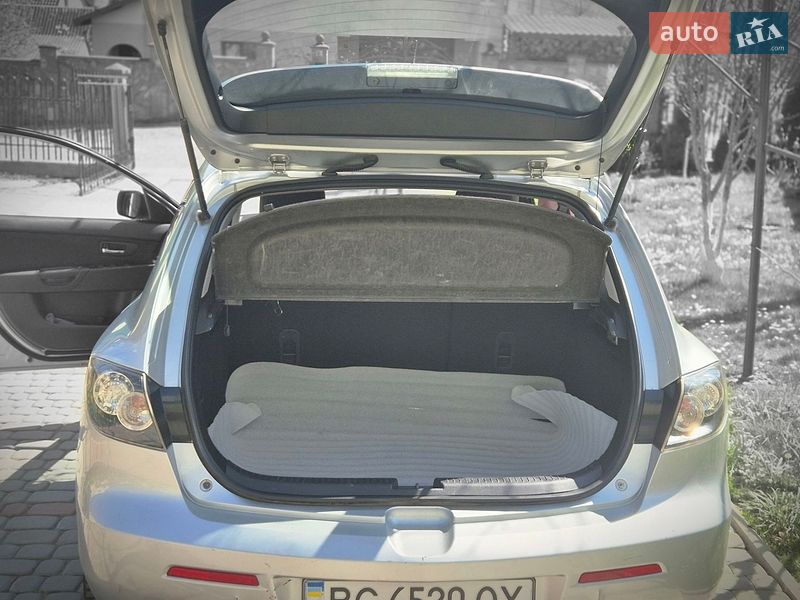 Хэтчбек Mazda 3 2008 в Дрогобыче