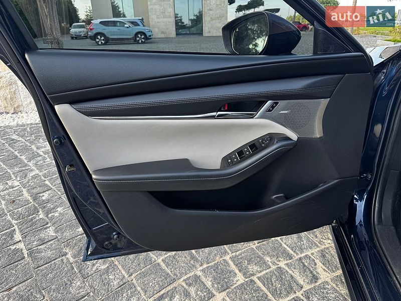 Седан Mazda 3 2019 в Львове фото 23 Седан Mazda 3 2019 в Львове