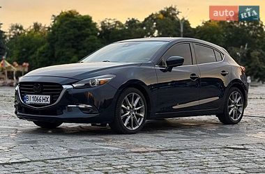 Хетчбек Mazda 3 2018 в Житомирі
