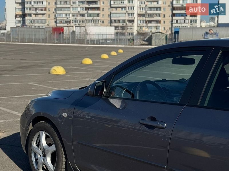 Хэтчбек Mazda 3 2009 в Киеве