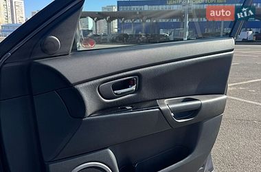 Хэтчбек Mazda 3 2009 в Киеве