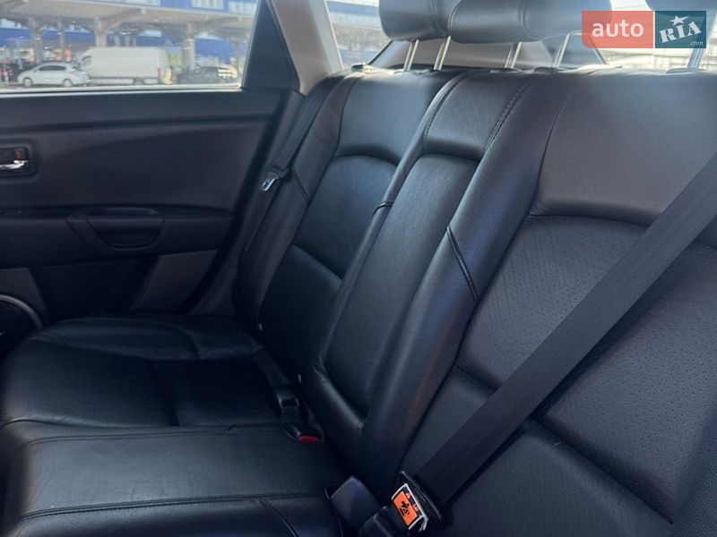 Хэтчбек Mazda 3 2009 в Киеве