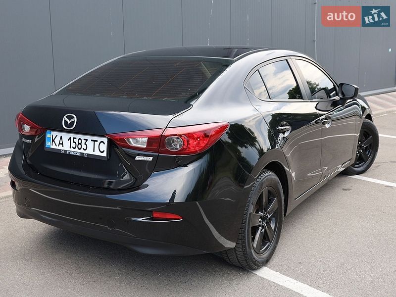 Седан Mazda 3 2014 в Киеве