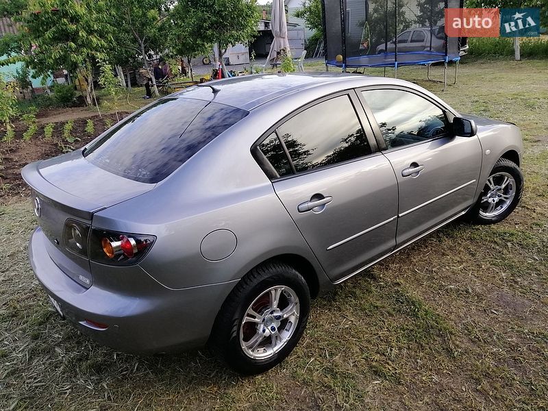 Седан Mazda 3 2006 в Києві