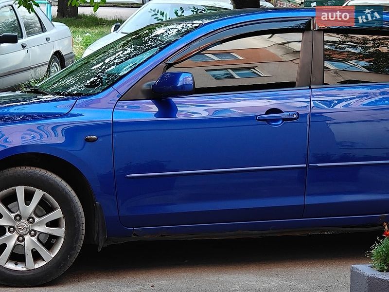 Хэтчбек Mazda 3 2006 в Черновцах