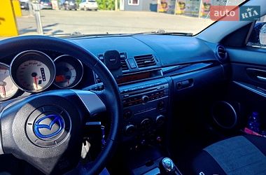 Хэтчбек Mazda 3 2006 в Черновцах