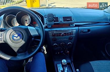 Хэтчбек Mazda 3 2006 в Черновцах