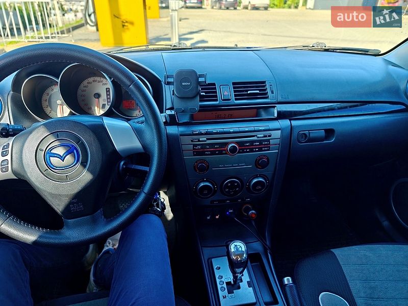 Хэтчбек Mazda 3 2006 в Черновцах